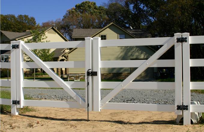 Plastic Horse Farm Fence PVC Ranch Fence Commonly White Black Brown