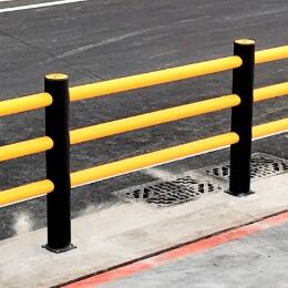 Anti Colliosion Flexible Safety Barrier Yellow And Black Easy installation