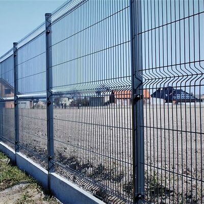 Constructed From Carbon Steel 3D Bending Fence Providing Excellent Protection and Decorative Appeal