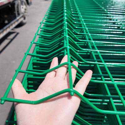Outdoor Applications 3D Bending Fence with High Strength Steel Wire and Triangular Mesh Design