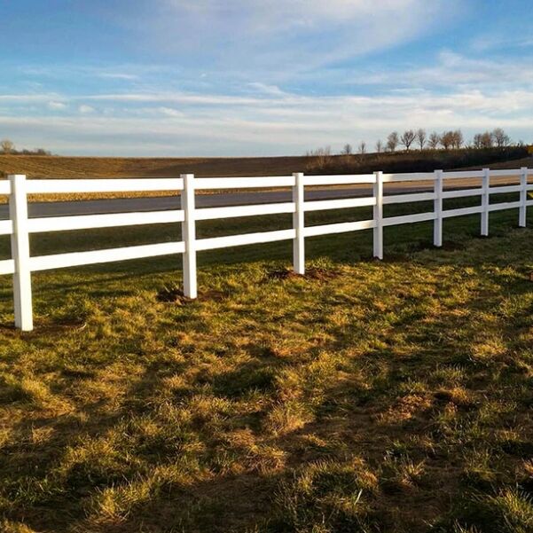 Timbertech Ranch Fencing 1.2m 1.5m Height PVC Ranch Fence Used In Farm Garden Ranch Plastic Fencing