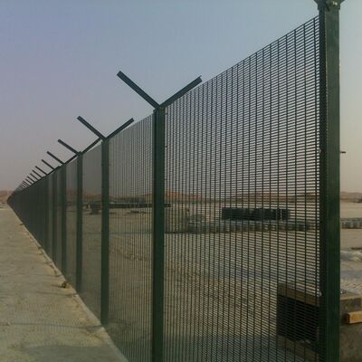 Powder Coated 358 Anti Climb Fence Green Color
