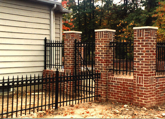 Outdoor Fence Wrought Iron Fence Black Square Tube Fencing 2 or 3 rails