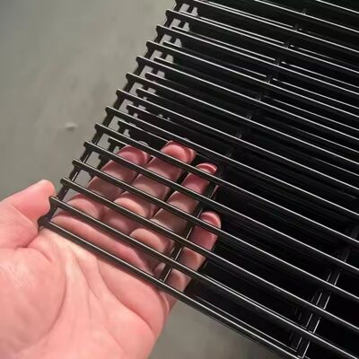 Powder Coated Finish 358 Anti Climb Design for Long Lasting Corrosion Resistance and Security